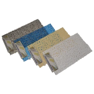 Bath mat with suction cups Letters